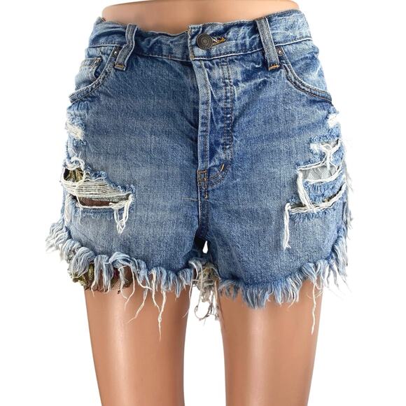 Free People We The Free Blue Distressed Cut Off High Rise Denim Jean Shorts 29 - Picture 1 of 6